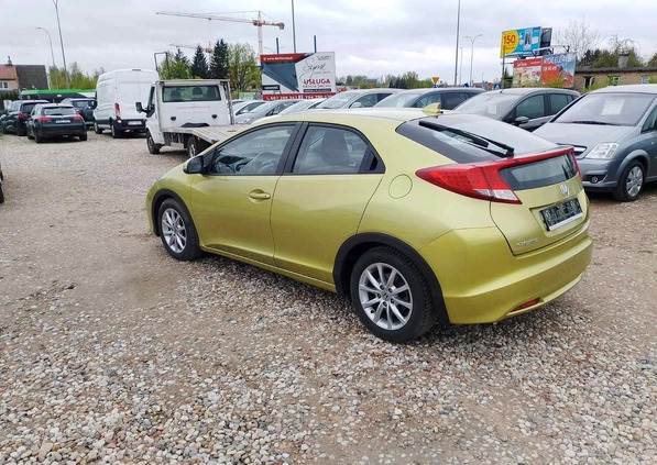 Honda Civic cena 29900 przebieg: 118000, rok produkcji 2012 z Białystok małe 596